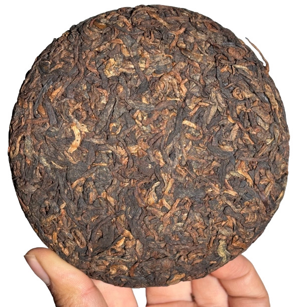 【打鹰山“奶香”古树熟茶饼】2023年古树熟茶饼