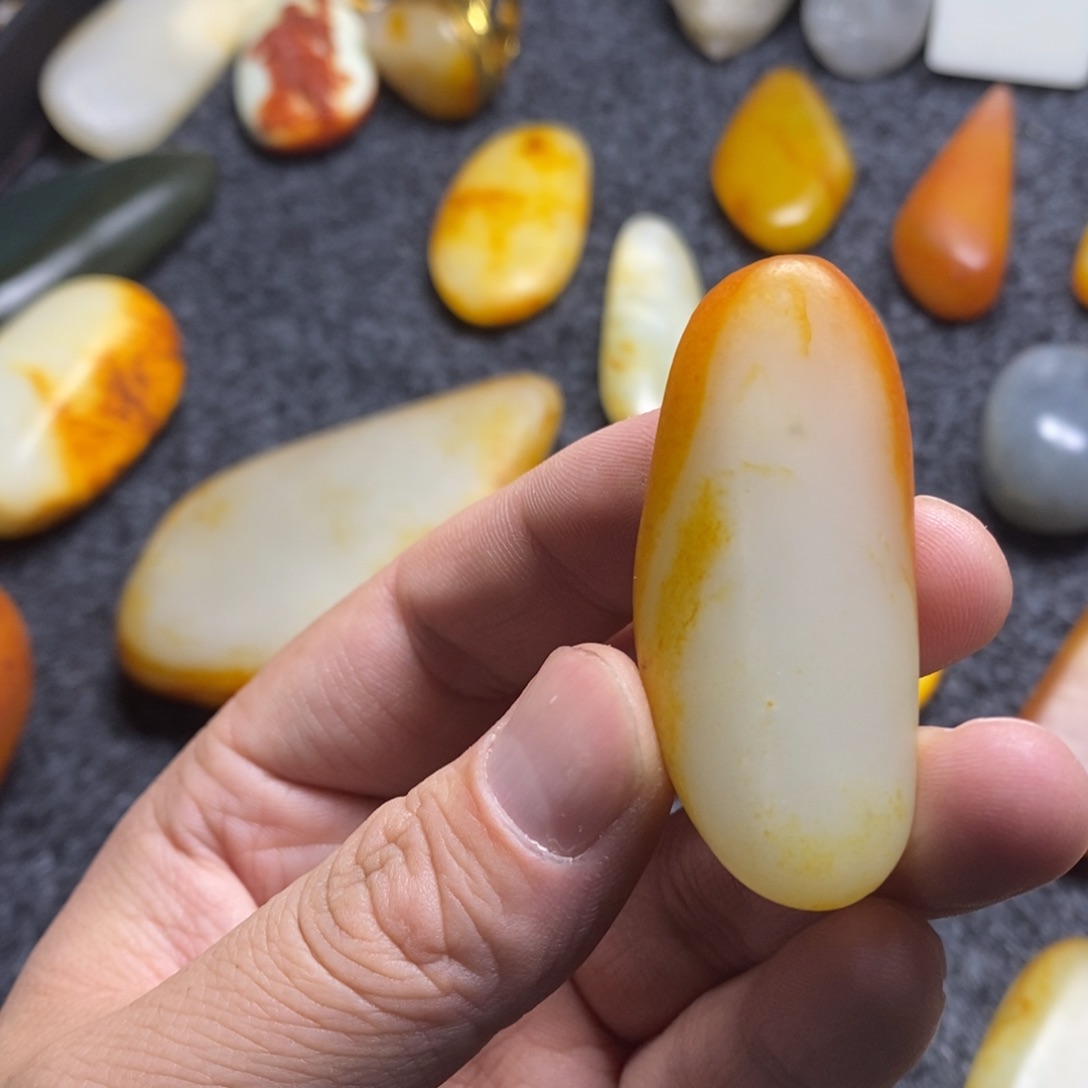 【闪购商品】和田玉颈饰未镶嵌