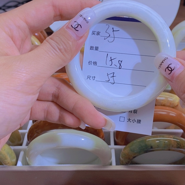 蛇纹石玉手镯未镶嵌可*