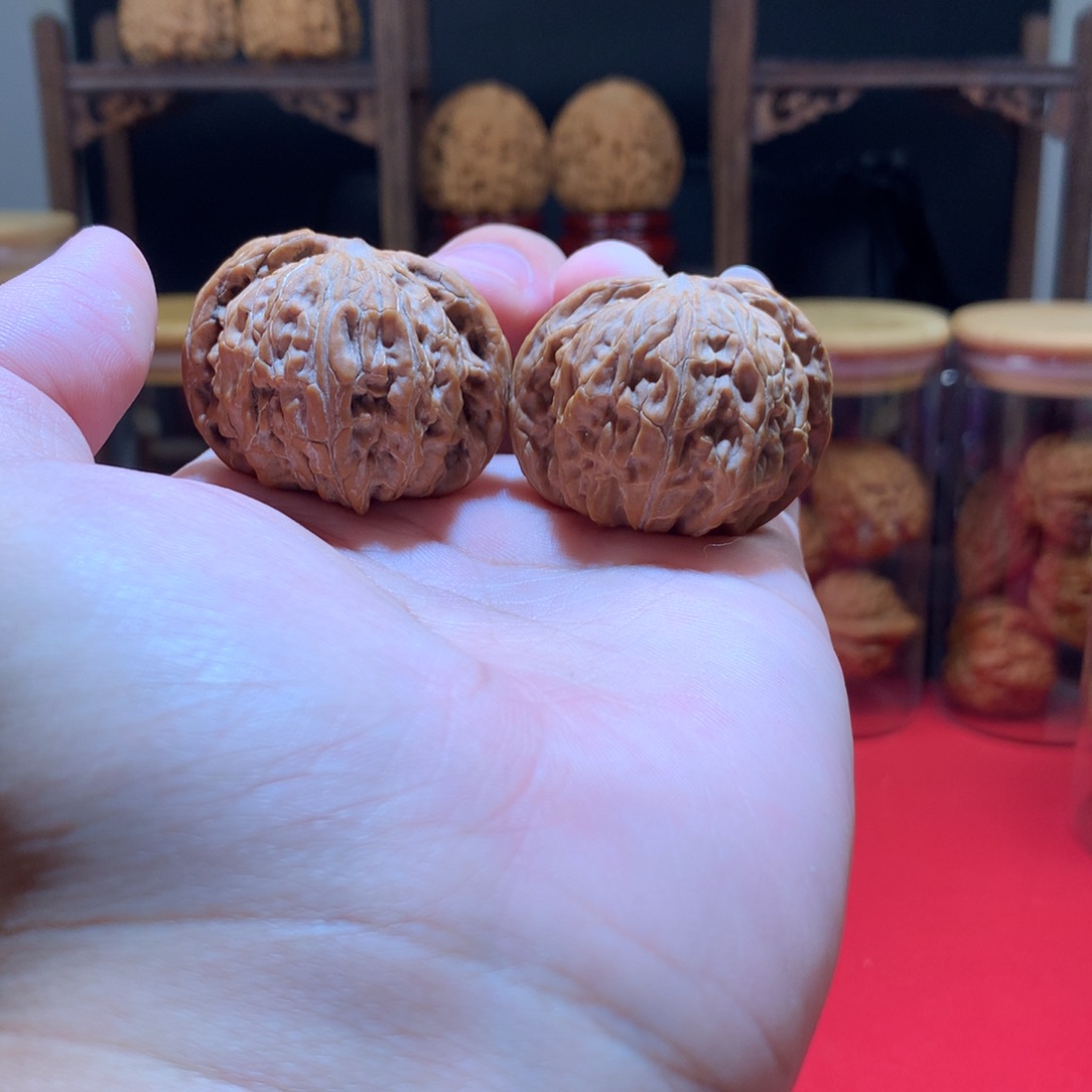 文玩核桃把件磨盘