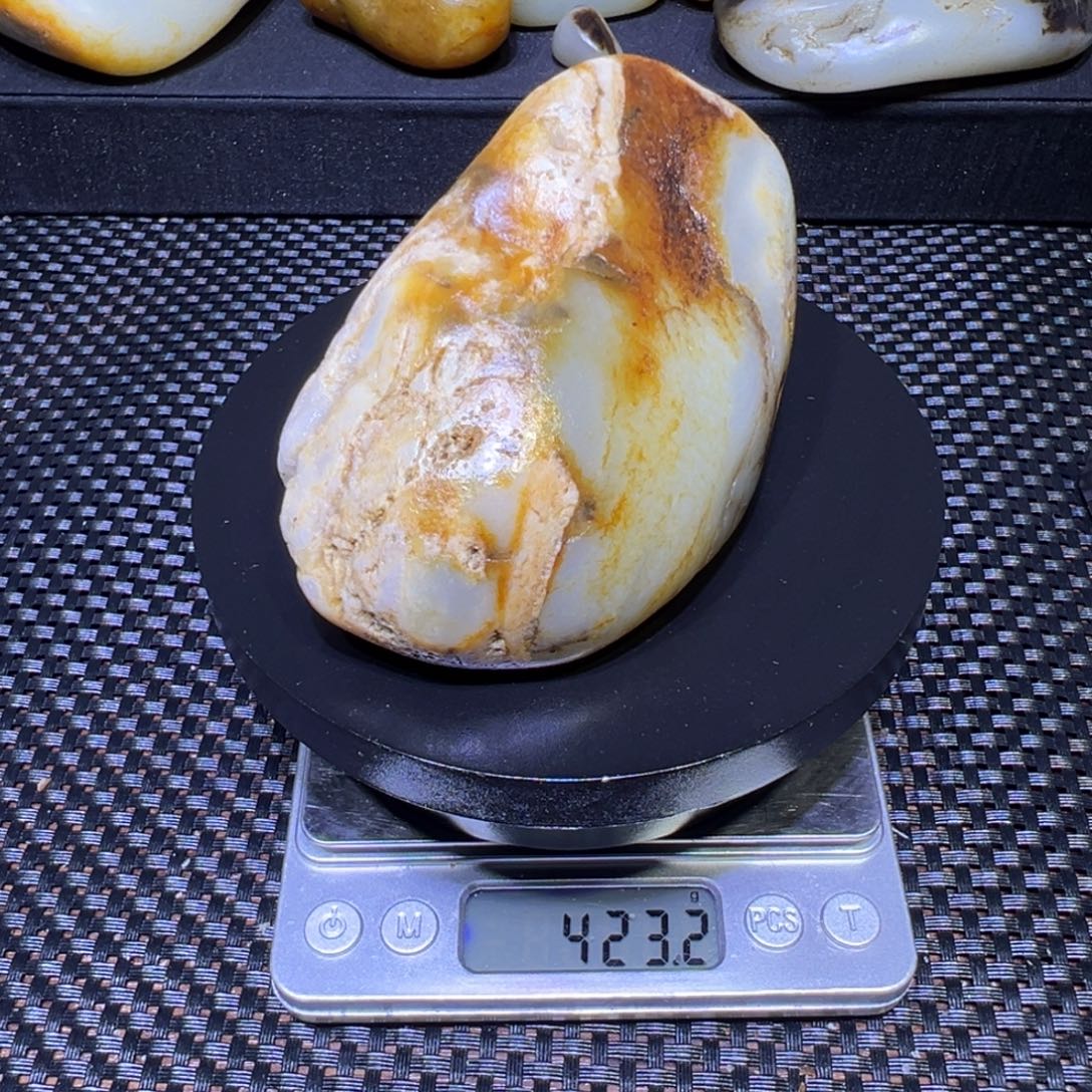 和田玉（子料）未镶嵌吊坠(不含链)422克