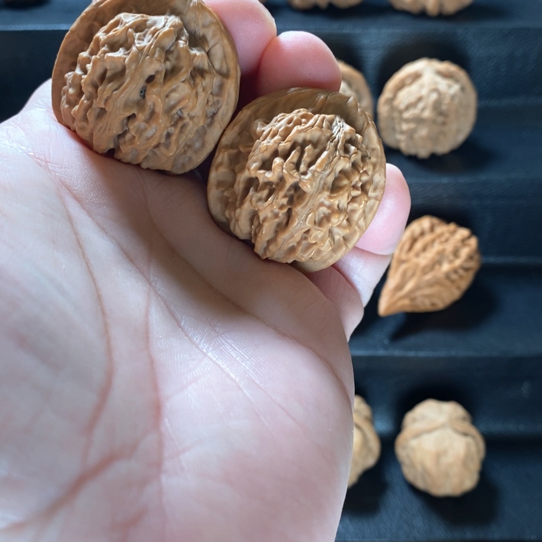 桃核把件原生态天地37