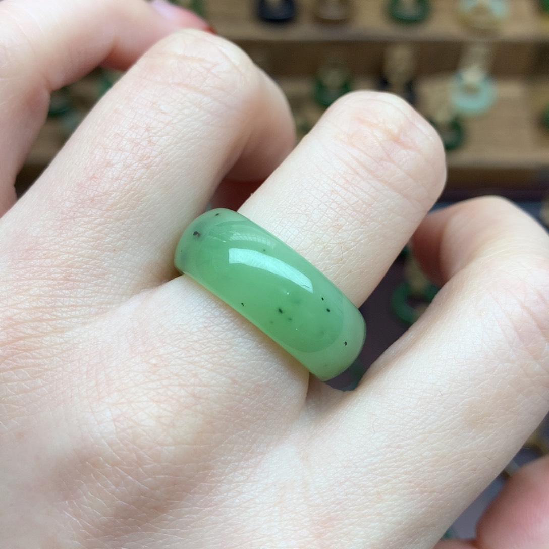 和田玉戒指未镶嵌