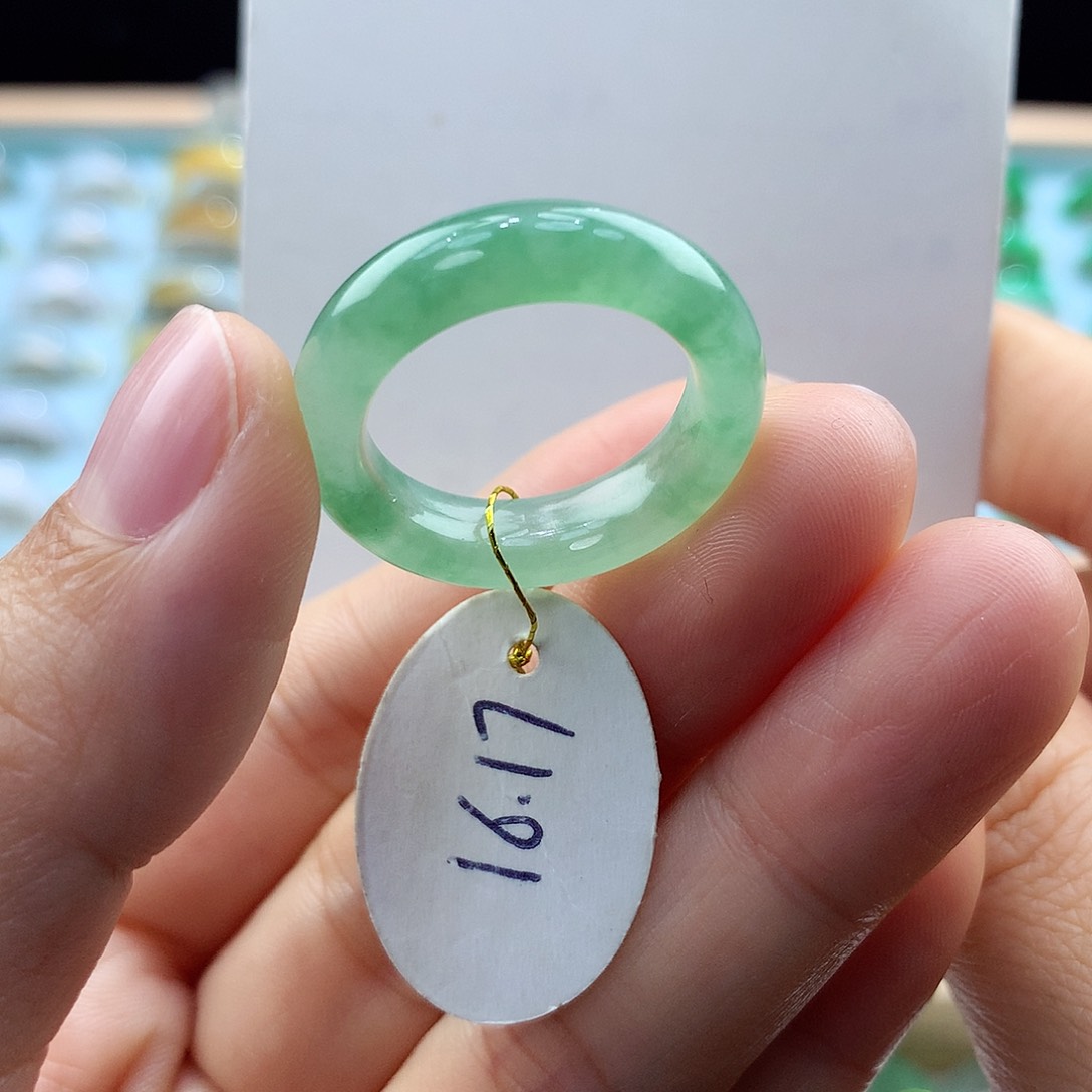 翡翠戒指未镶嵌1617圈