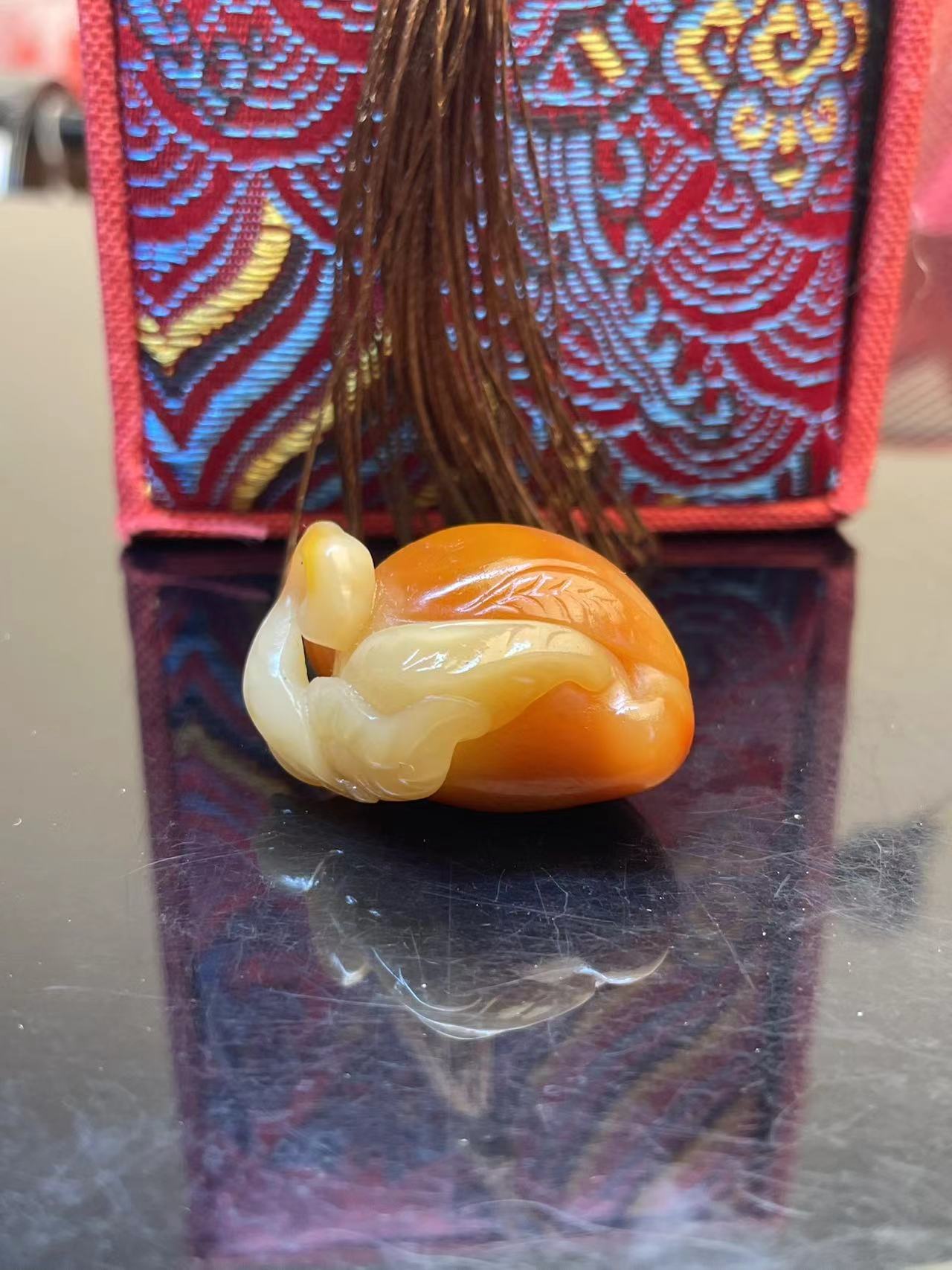 寿桃手工雕刻精美时尚