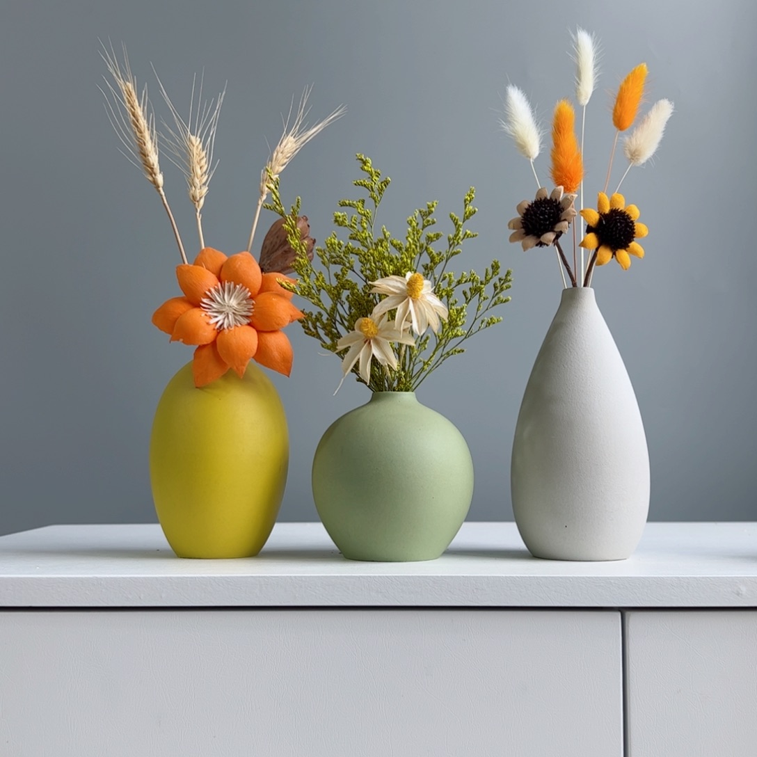 摆件陶瓷小花瓶摆件含花总高约20-30cm