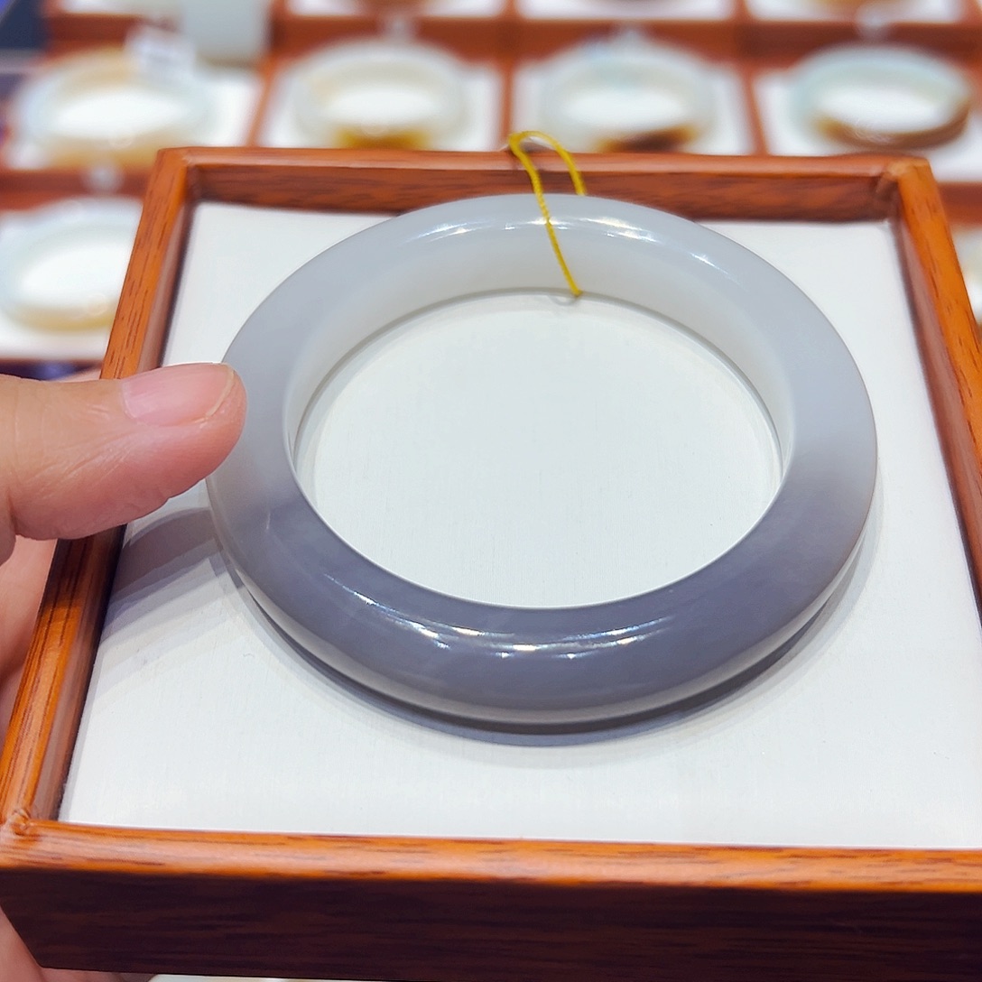 和田玉未镶嵌手镯烟紫半山水5354