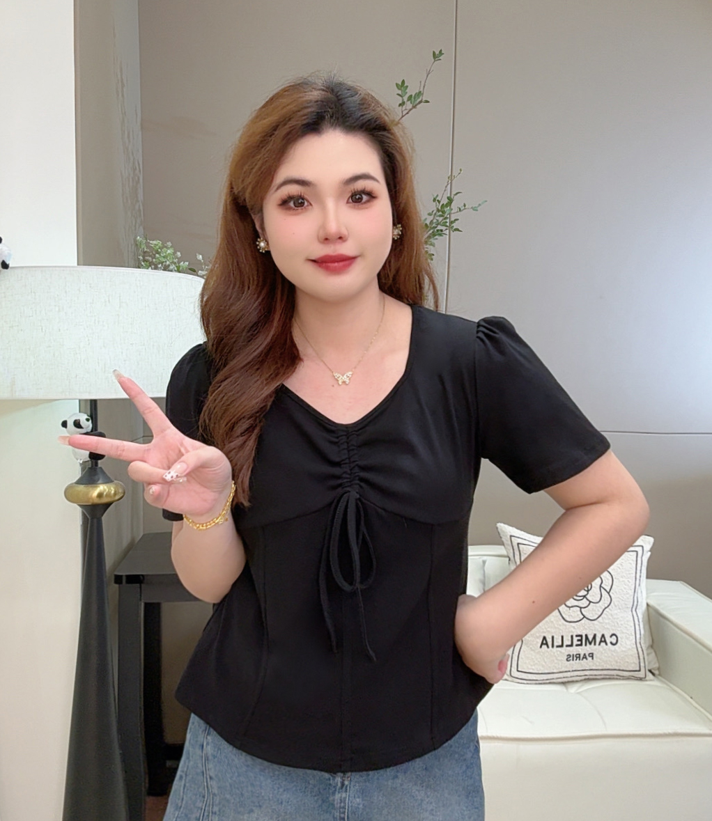 大码女装显瘦V领T恤女2025夏季胖mm设计感短袖遮肉上衣