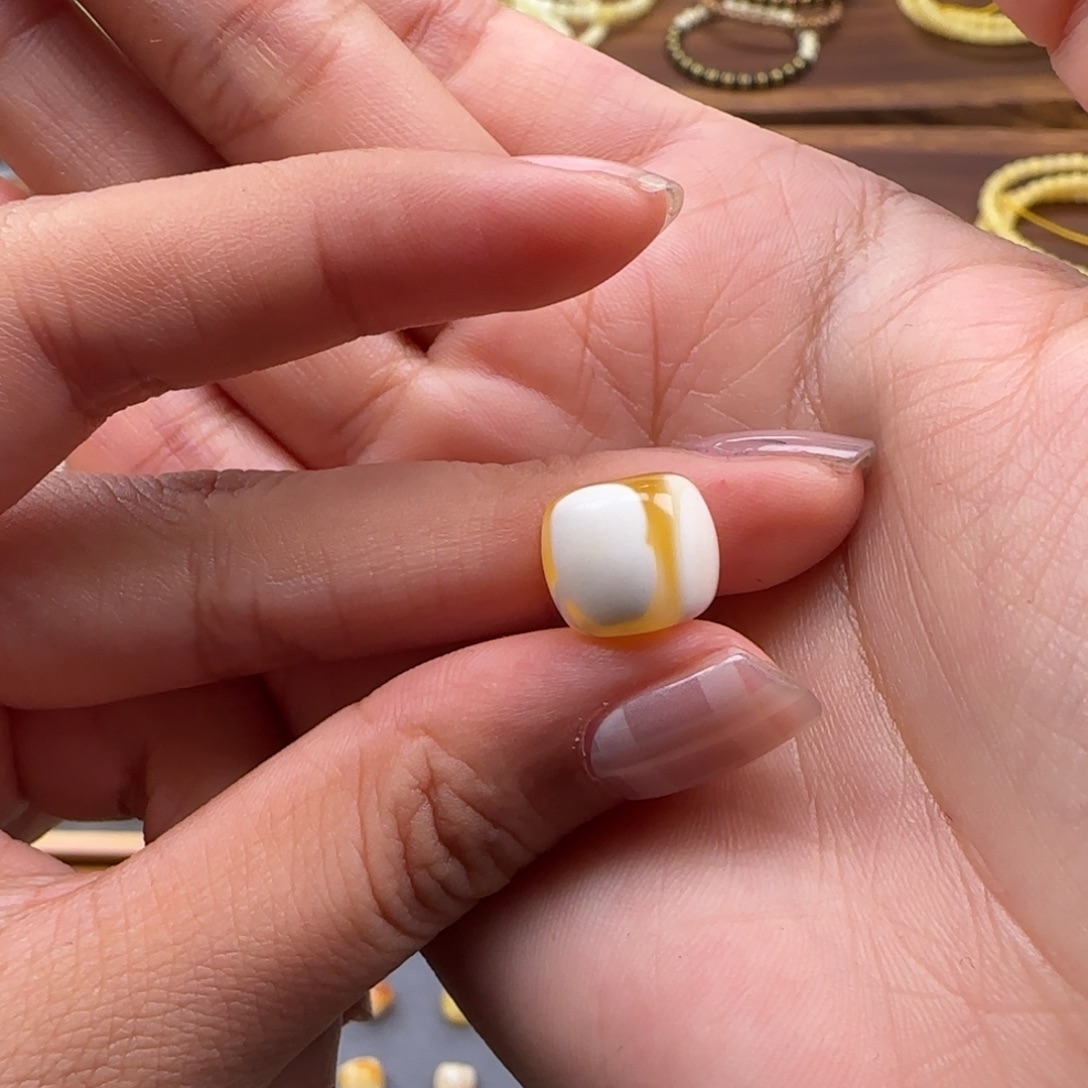 ****姐琥珀未镶嵌珠宝奇石11.5mm