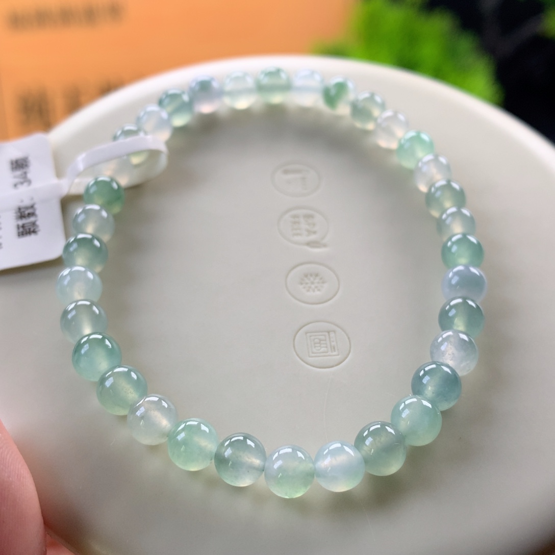 翡翠未镶嵌手链卡5.5