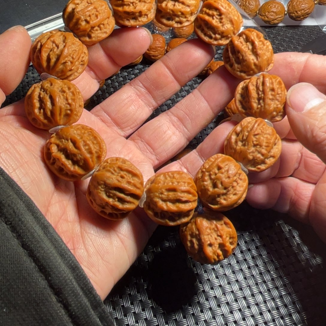 文玩核桃手串顶配西瓜纹