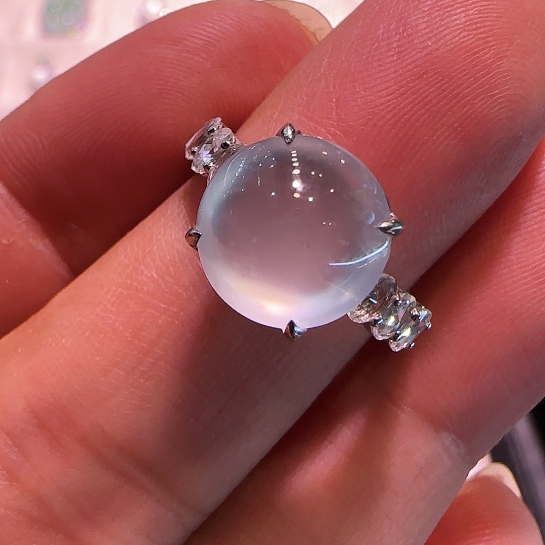 翡翠18K金镶嵌戒指