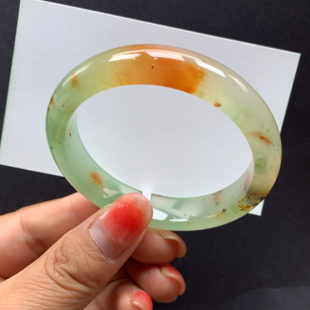 石英质玉未镶嵌手镯