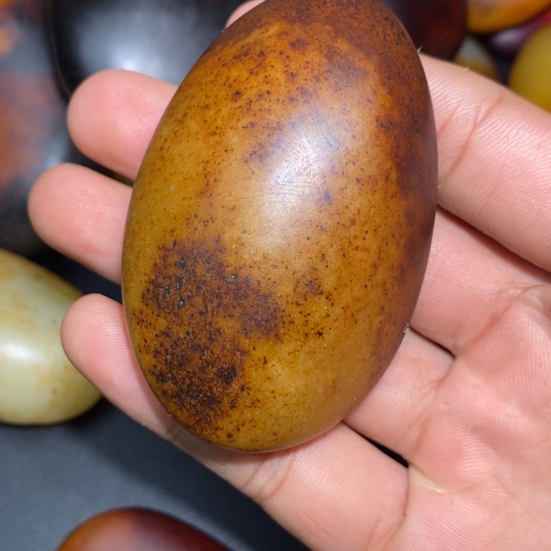 和田玉未镶嵌珠宝奇石