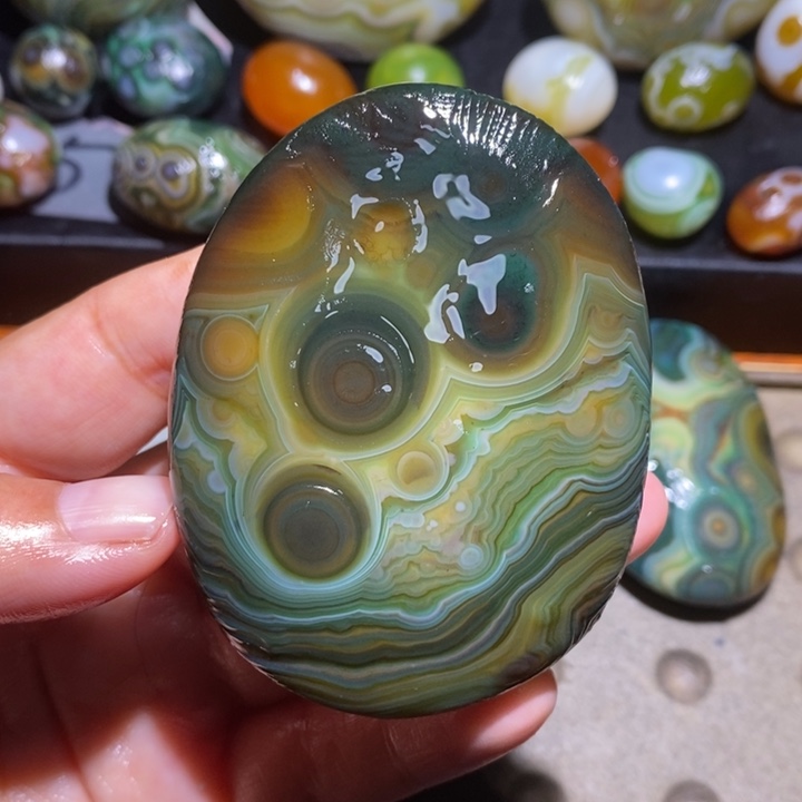 玛瑙/玉髓未镶嵌珠宝半成品