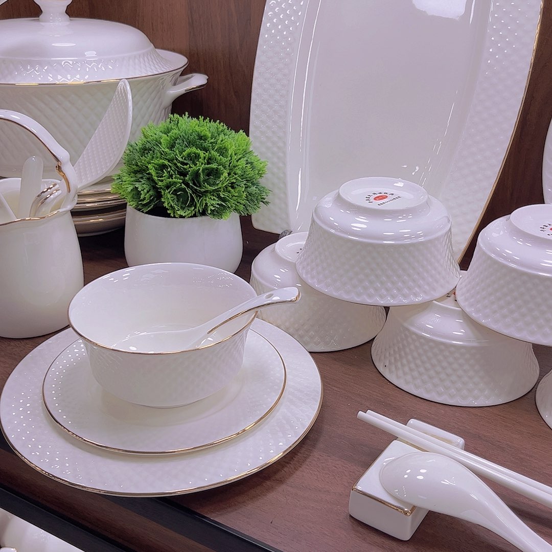 45%以上骨粉骨瓷任****）永恒钻石套装碗盘