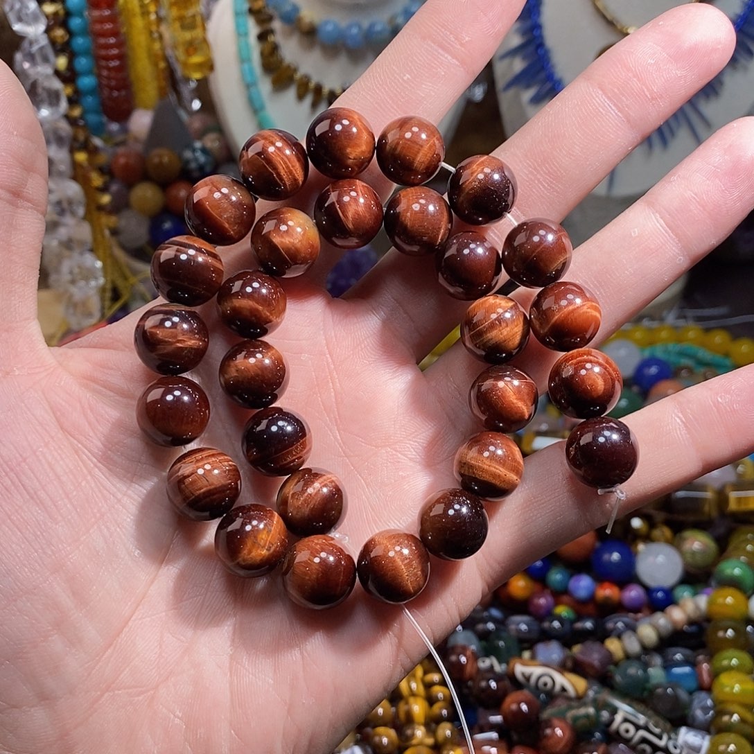 石英质玉未镶嵌，A品红虎眼14mm，