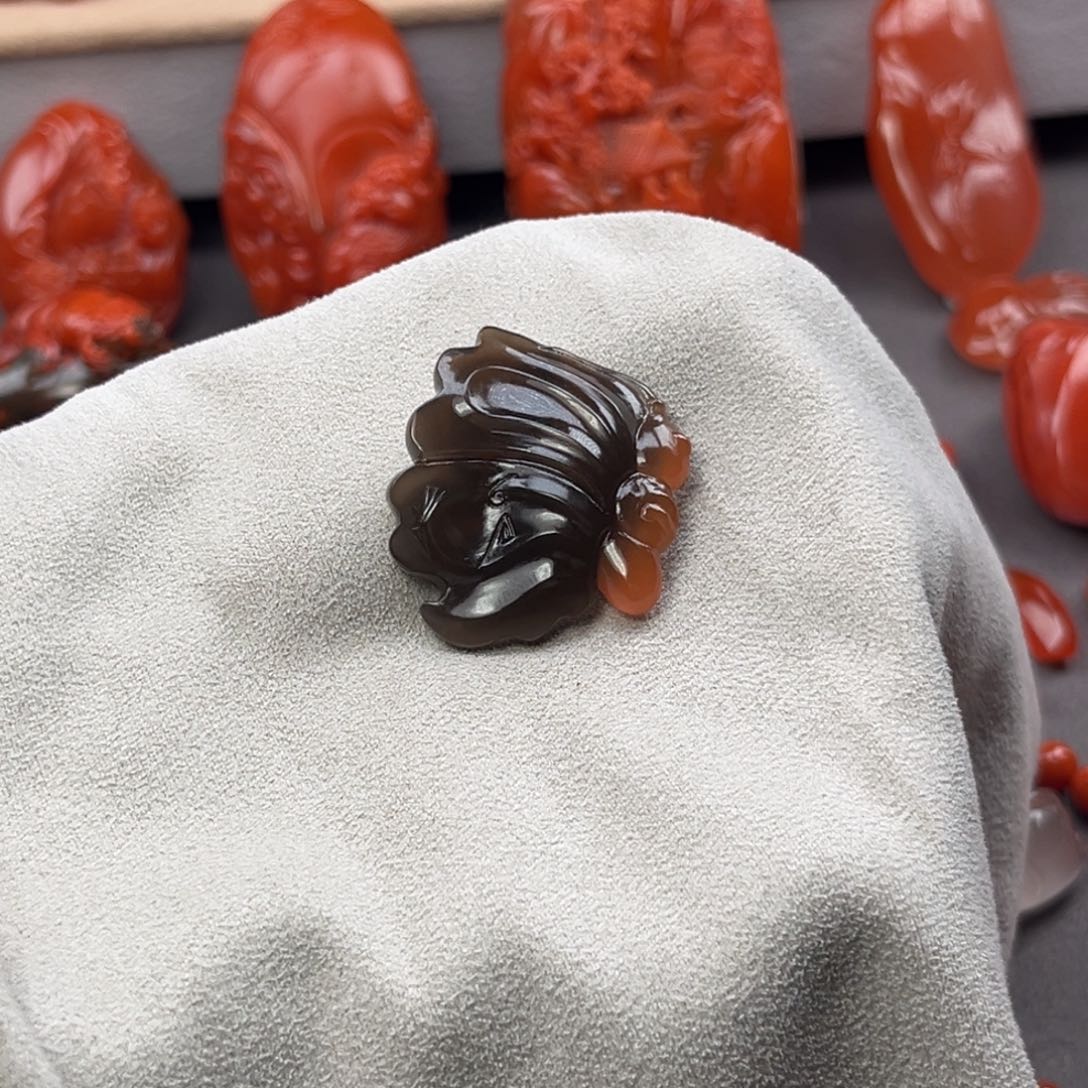 南红玛瑙未镶嵌颈饰