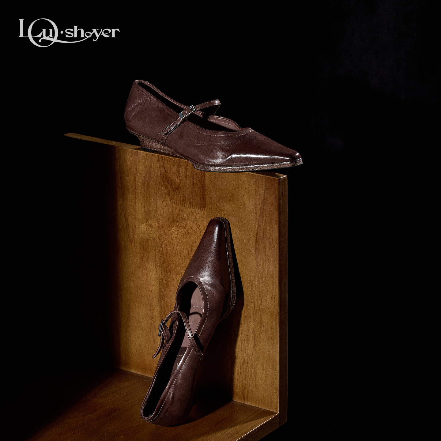 LOU SHOYER单鞋女尖头浅口坡跟水洗马皮复古做旧气质时髦玛丽珍鞋