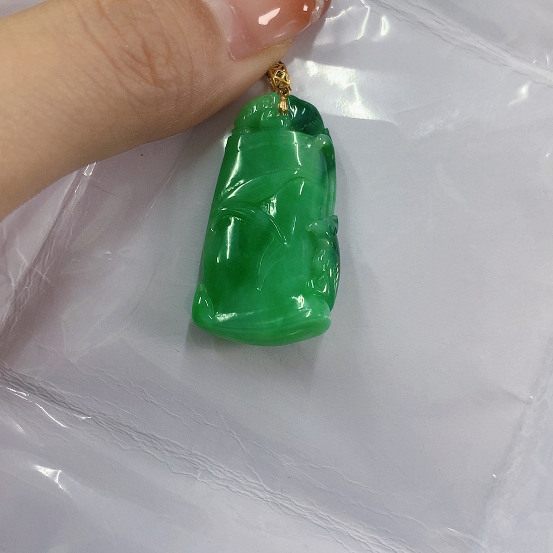 吊坠(不含链)18K金镶嵌翡翠