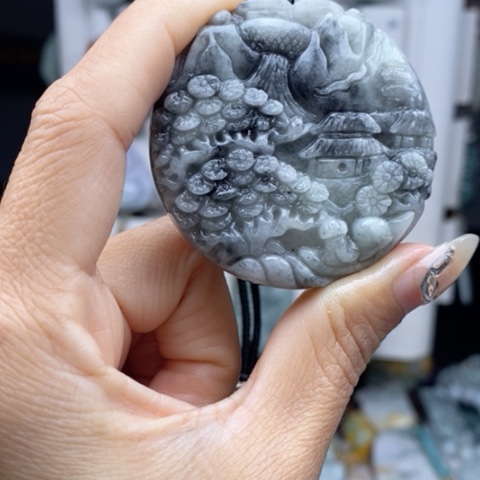 翡翠颈饰未镶嵌翡翠