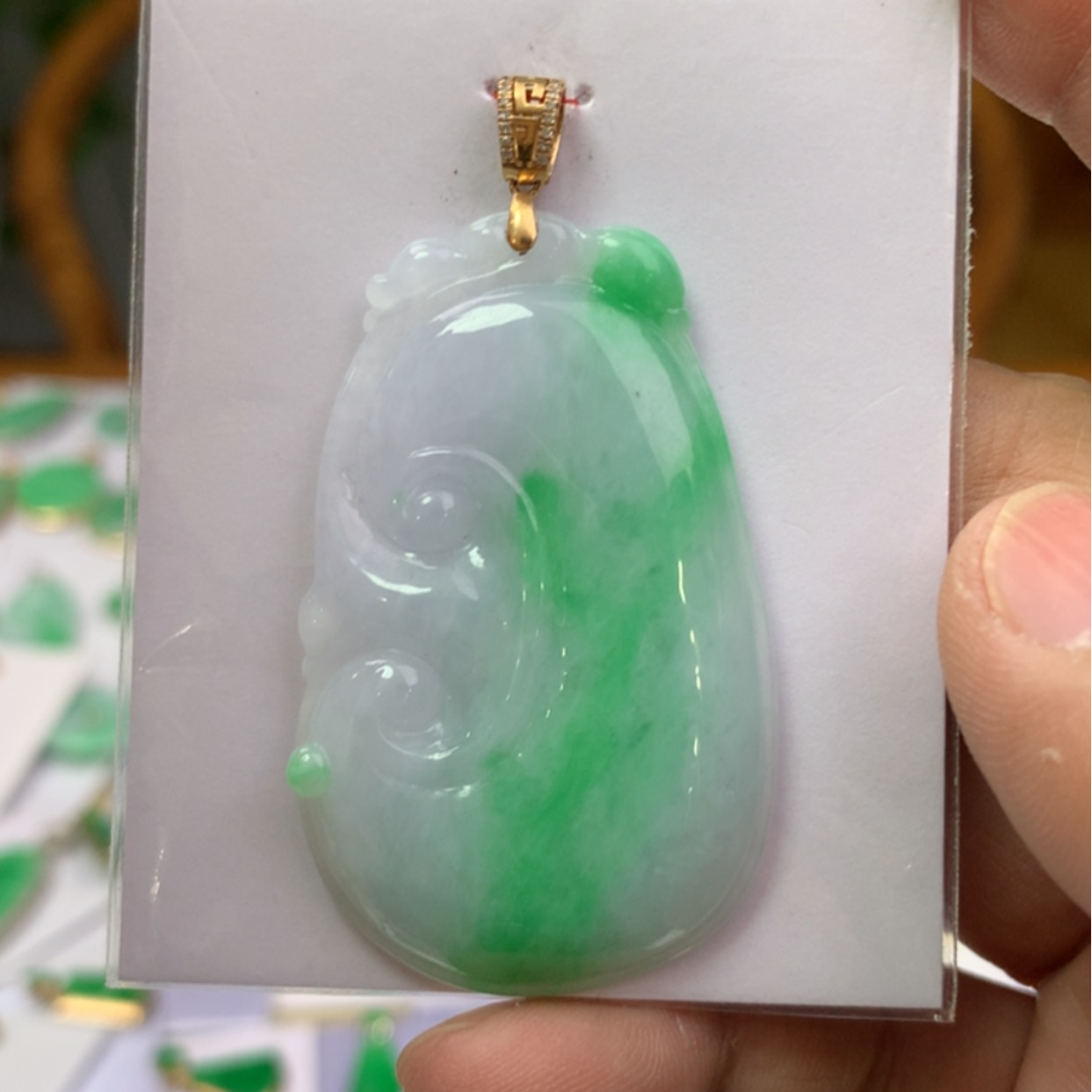 【闪购商品】翡翠颈饰18K金镶嵌翡翠