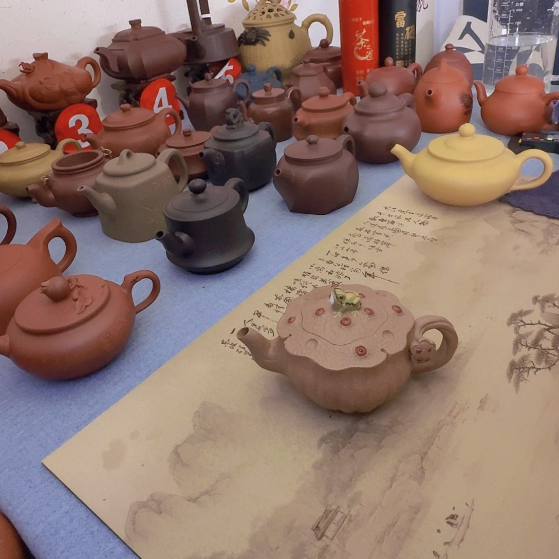 茶壶紫砂宜兴莲子壶200c c