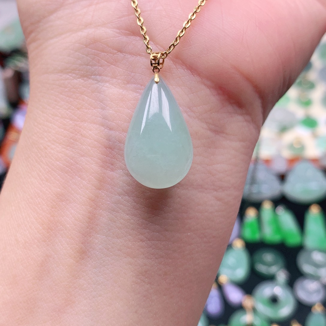 吊坠(不含链)18K金镶嵌翡翠