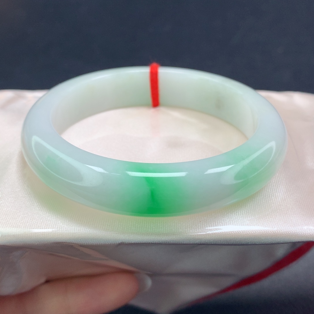 翡翠手镯未镶嵌（21号）