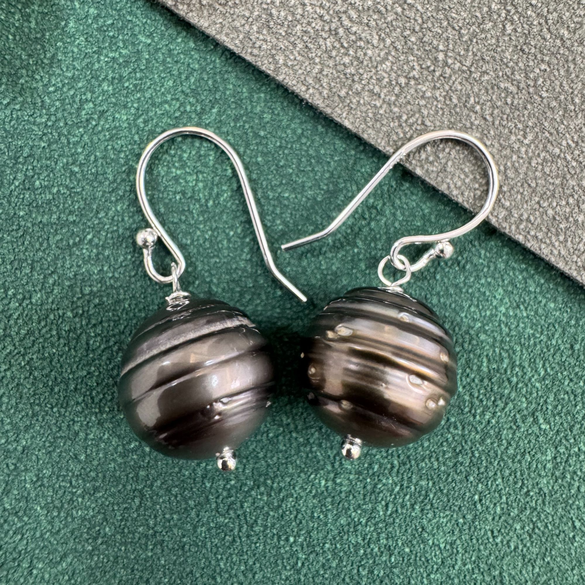 【粉丝福利】大溪地黑珍珠螺纹珠银耳钩简约百搭耳环（多样性发其一