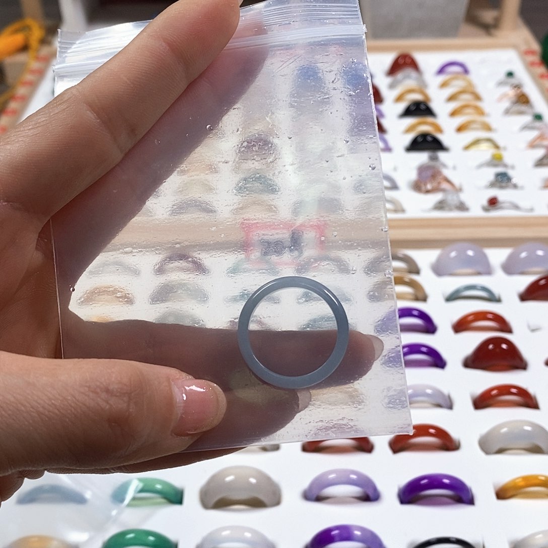 翡翠未镶嵌戒指?*戒圈