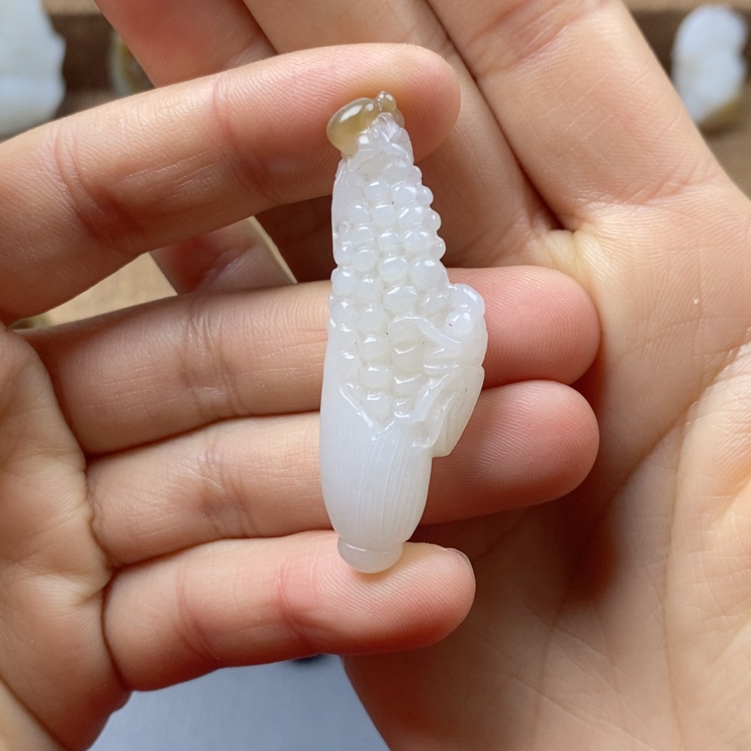 未镶嵌和田玉挂件