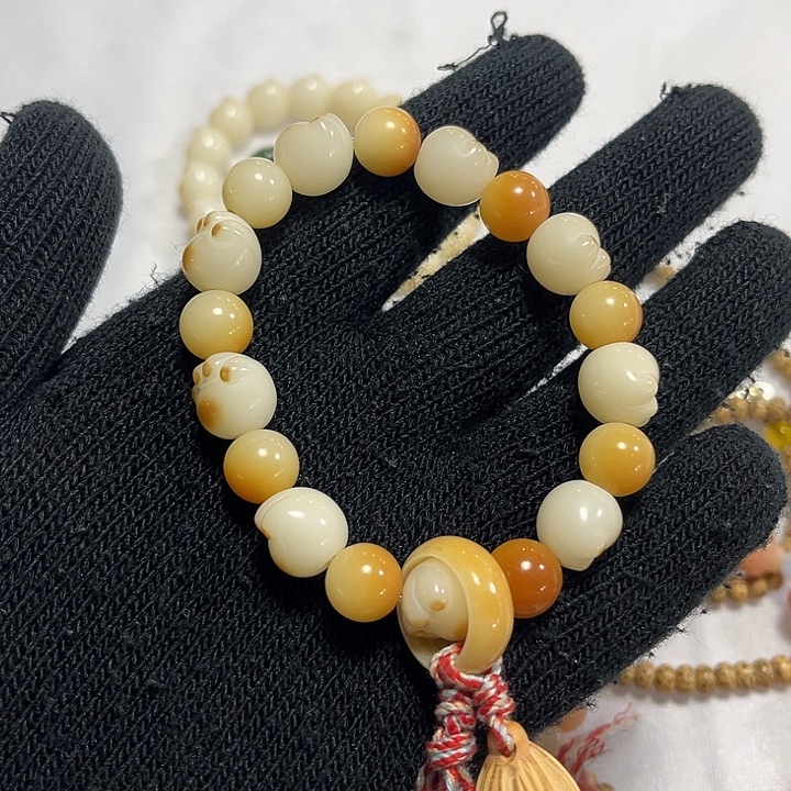 和田玉（糖玉）未镶嵌颈饰