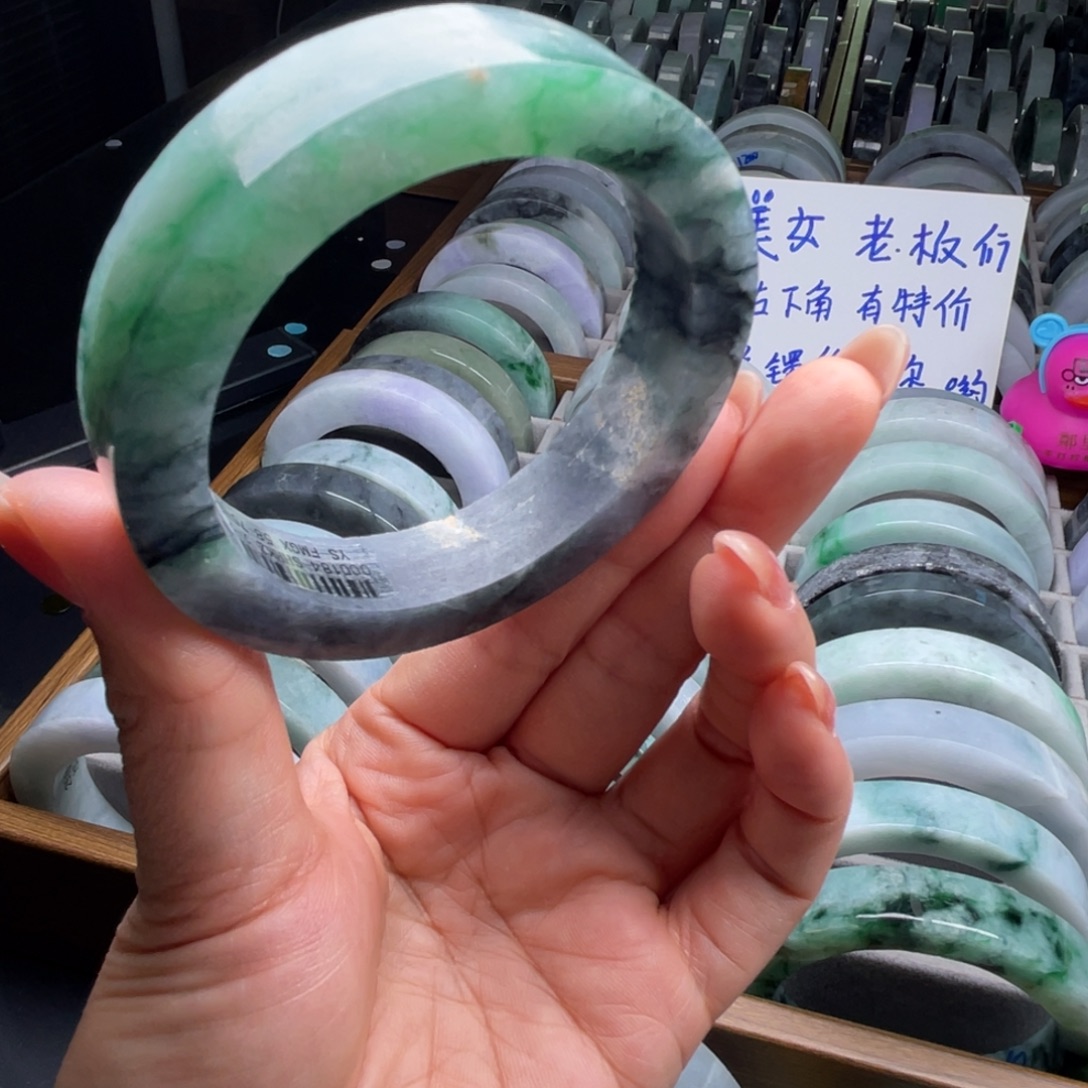 定制翡翠未镶嵌翡翠