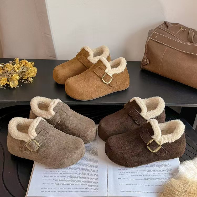 断码孤品女鞋NO退NO换 按主播给的编码备注去拍~偶有微瑕介意慎拍