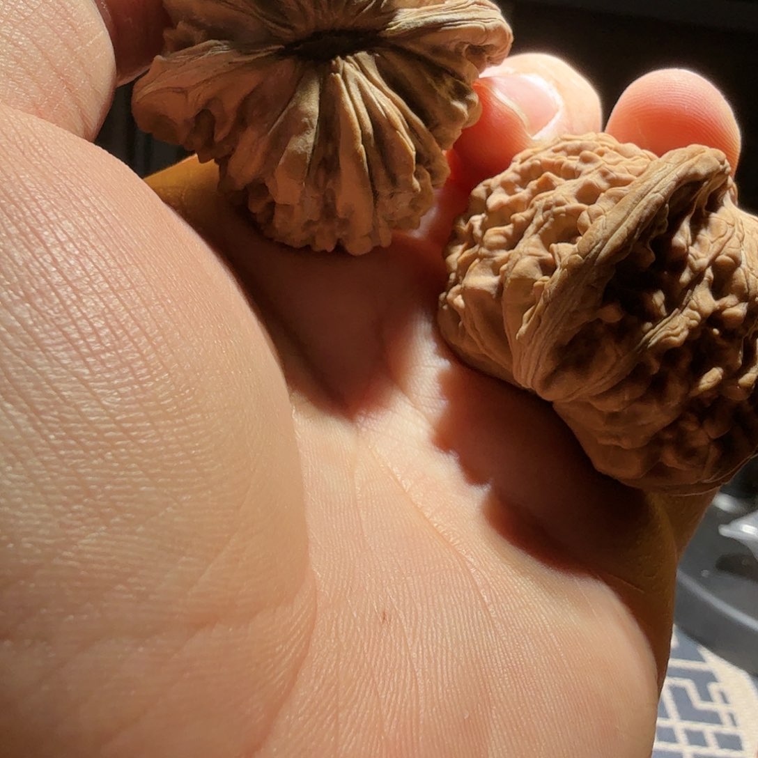 文玩核桃吊坠平谷楼