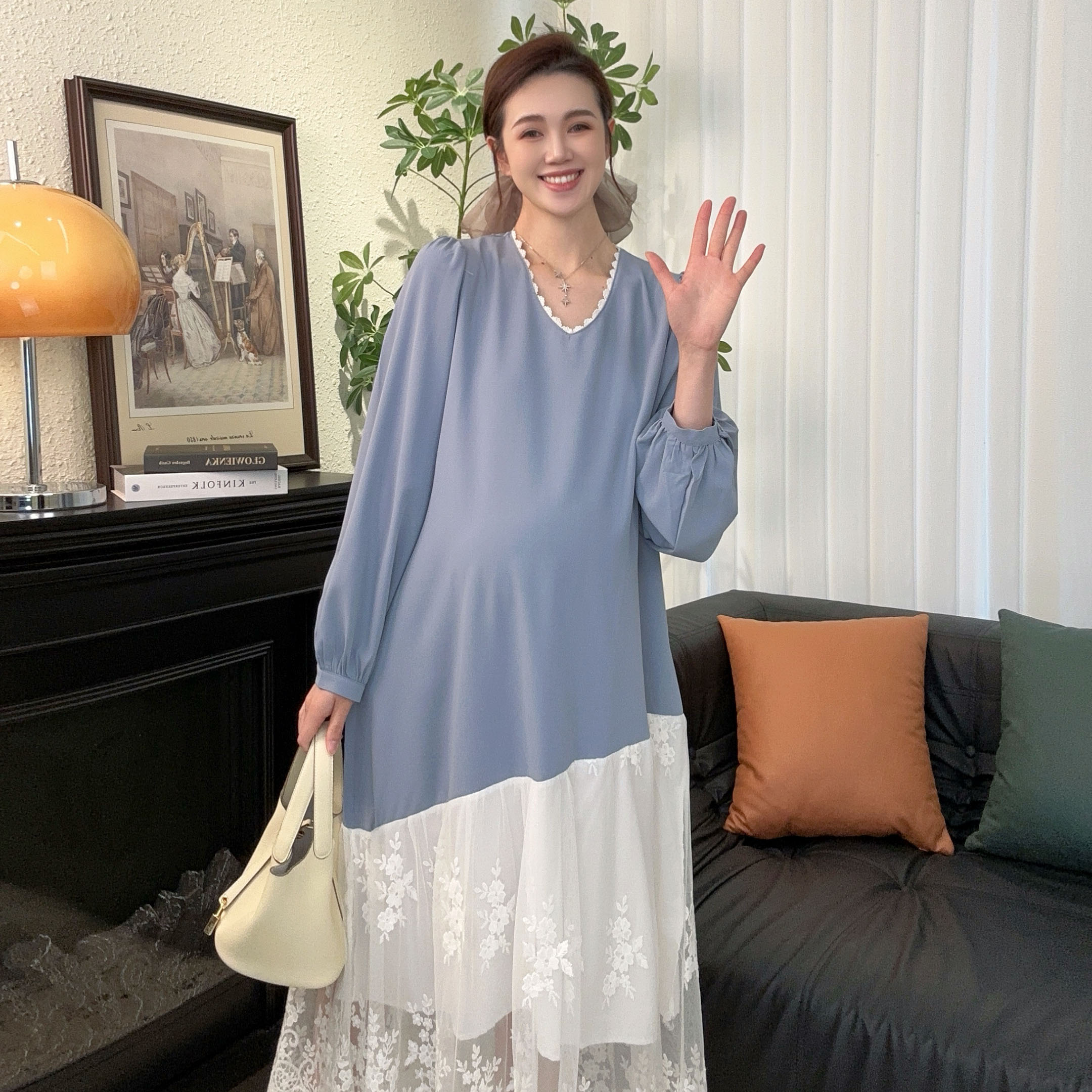 Zoey孕妇装［蓝眼泪］仿丝缎蕾丝时尚设计款孕妇长款气质春款连衣裙