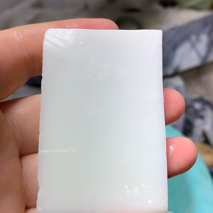 颈饰未镶嵌和田玉（糖玉）
