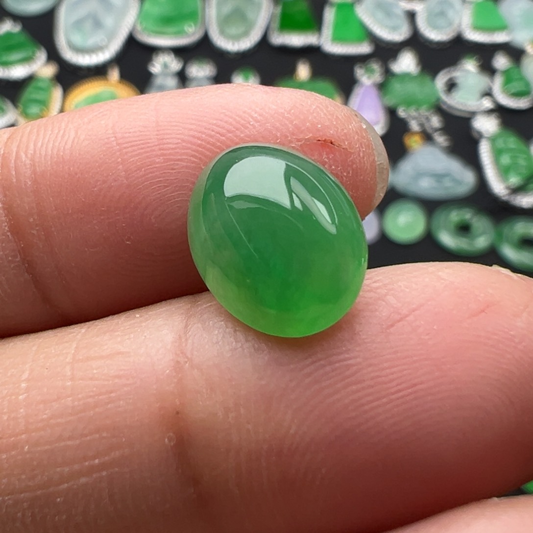 翡翠颈饰未镶嵌蛋11.8