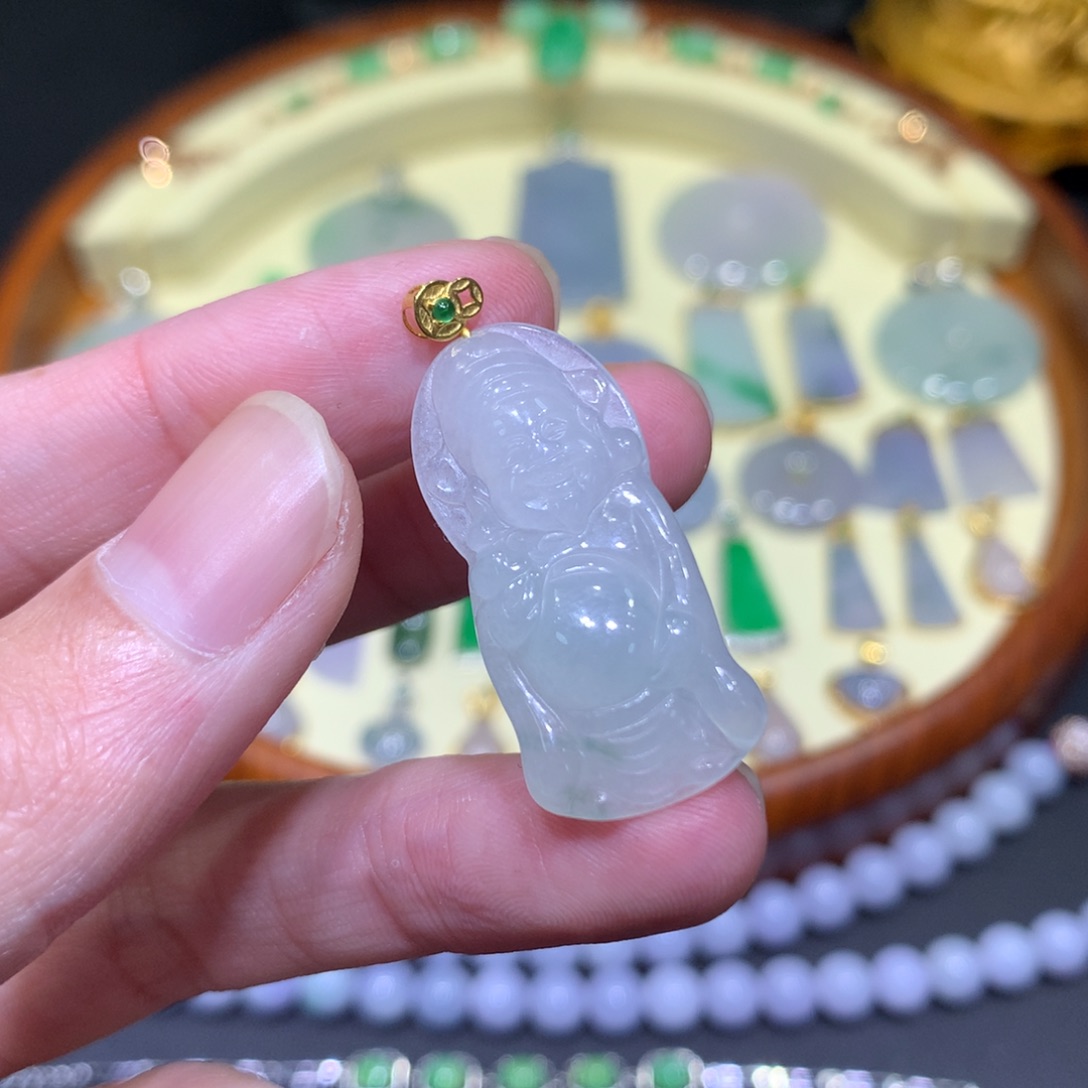 翡翠吊坠(不含链)18K金镶嵌