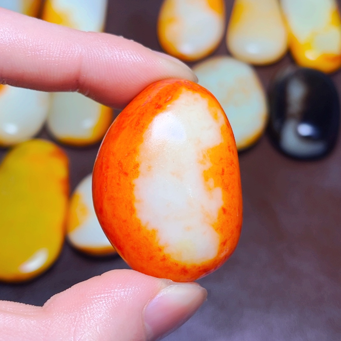 和田玉未镶嵌珠宝奇石