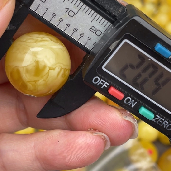 琥珀裸石未镶嵌蜜蜡353