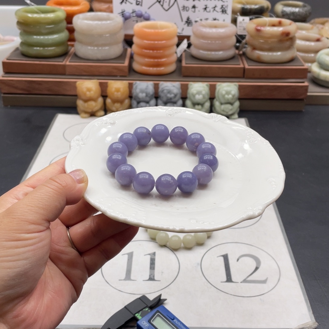 未镶嵌手镯石英质玉