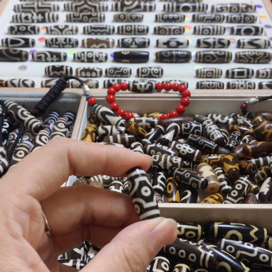 未镶嵌颈饰玛瑙/玉髓E****6