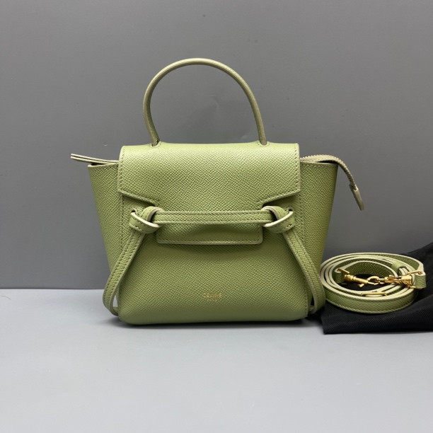 95新 Celine/思琳 牛油果绿荔枝纹Pico鲶鱼包 尺寸15*14 SV17724