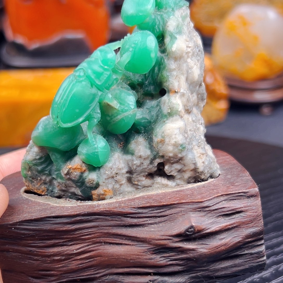 寿山石雅安绿摆件