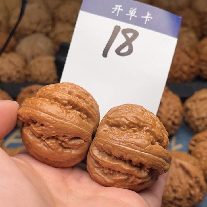 文玩核桃吊坠广**生霸王龙 41全品 18