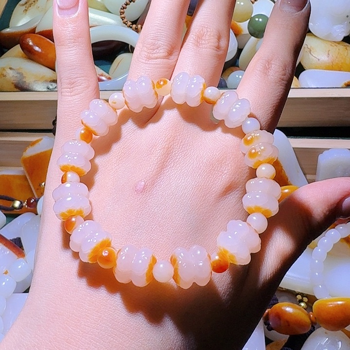 和田玉挂件未镶嵌じ***妹