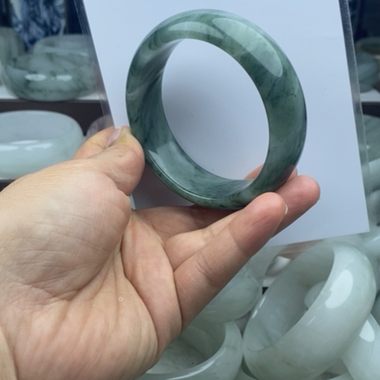 石英质玉（金丝玉）未镶嵌手镯