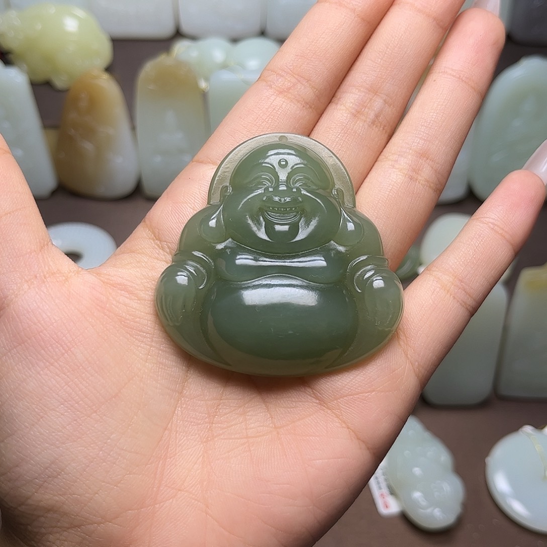 颈饰未镶嵌和田玉